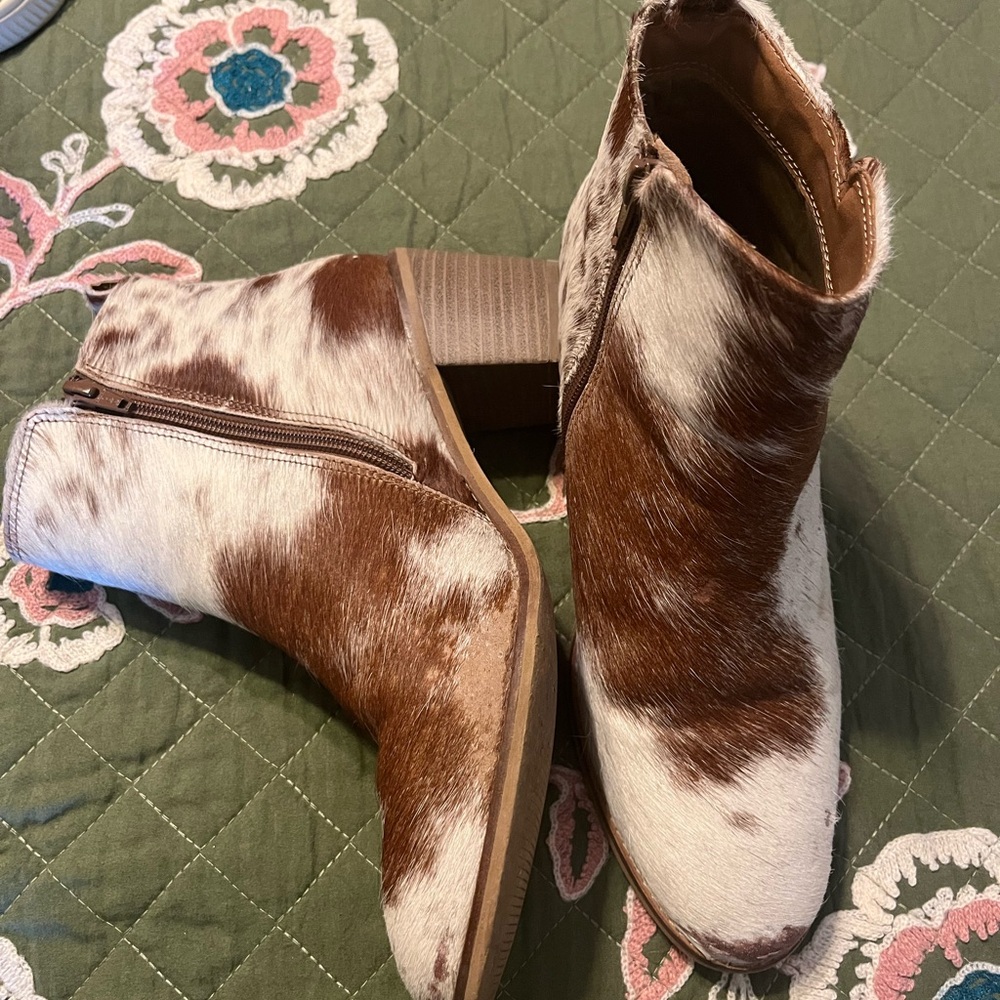 Myra Cowhide Ankle Boots - Brown & White Haircalf Booties size 10